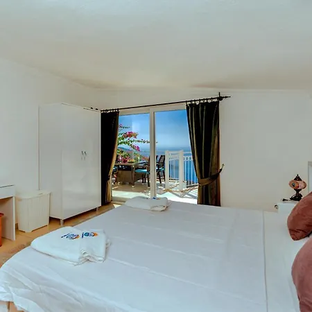 Biba 2 Villa. Deniz Manzarali, Ozel Havuzlu Kaş